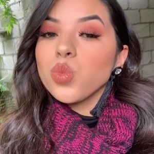 Meet your Posher, Alondra